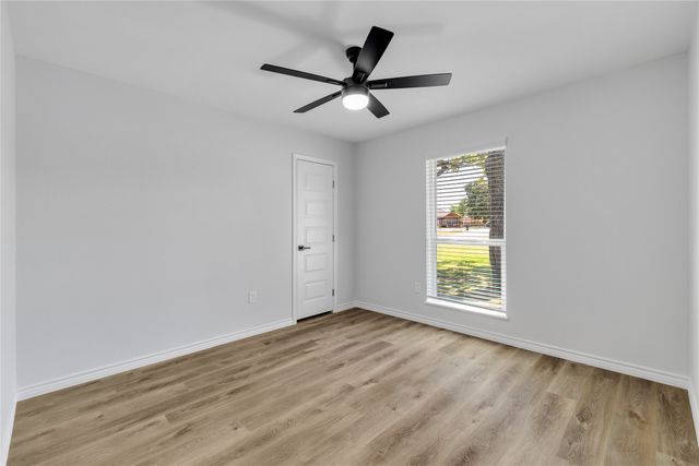 110 Muleta Drive, Oak Point, TX 75068
