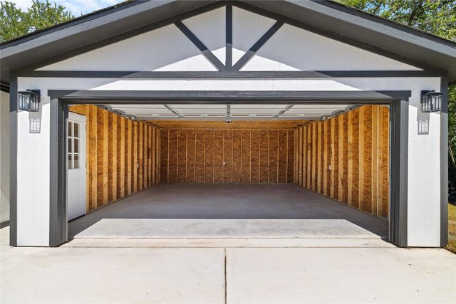 110 Muleta Drive, Oak Point, TX 75068