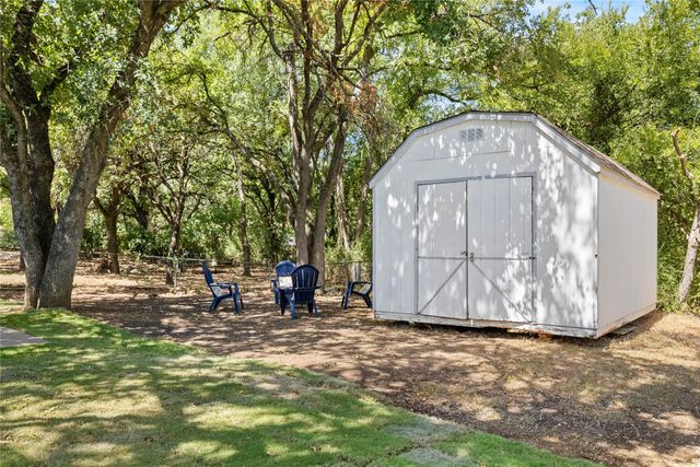 110 Muleta Drive, Oak Point, TX 75068