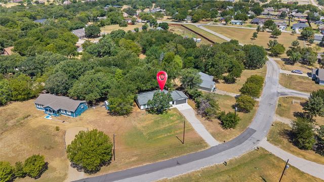 110 Muleta Drive, Oak Point, TX 75068