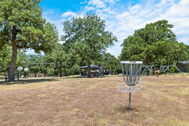 110 Muleta Drive, Oak Point, TX 75068