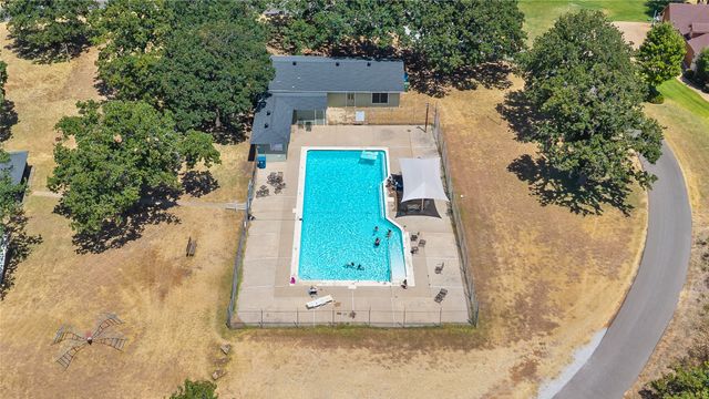 110 Muleta Drive, Oak Point, TX 75068