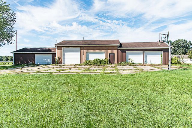 2240 E Hickory Road, Battle Creek, MI 49017
