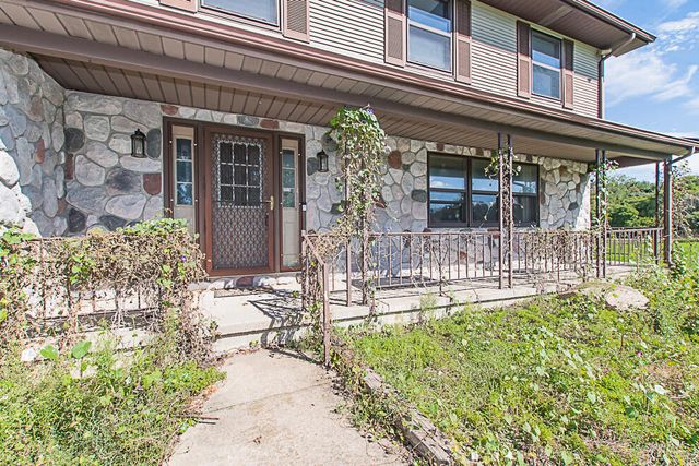 2240 E Hickory Road, Battle Creek, MI 49017