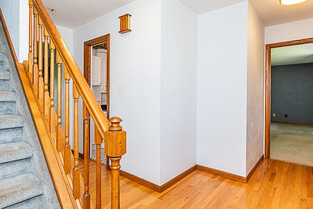 2240 E Hickory Road, Battle Creek, MI 49017