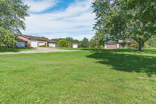 2240 E Hickory Road, Battle Creek, MI 49017