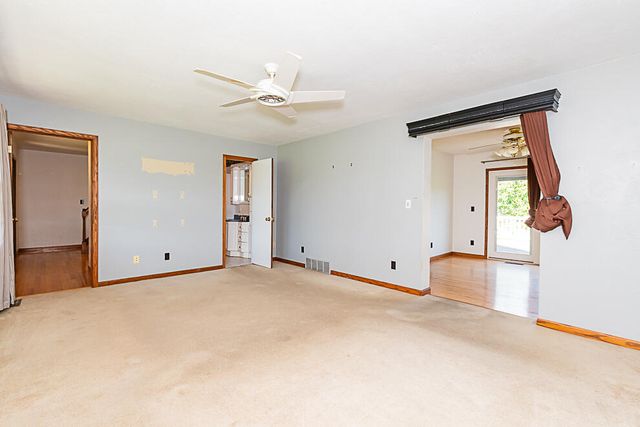 2240 E Hickory Road, Battle Creek, MI 49017