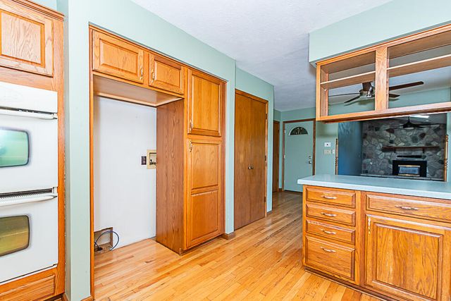 2240 E Hickory Road, Battle Creek, MI 49017
