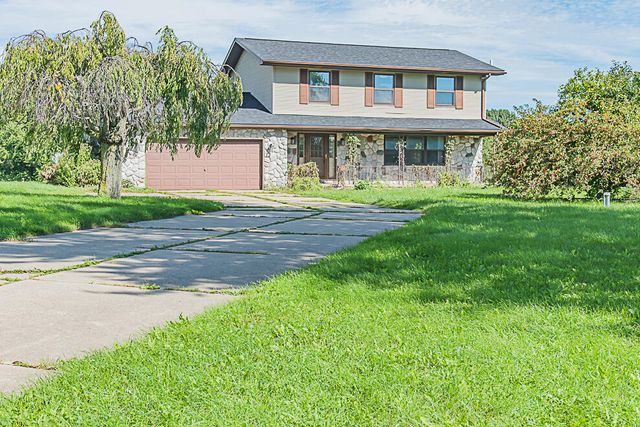 2240 E Hickory Road, Battle Creek, MI 49017