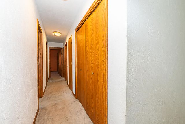 2240 E Hickory Road, Battle Creek, MI 49017