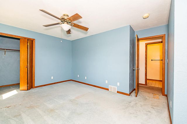 2240 E Hickory Road, Battle Creek, MI 49017