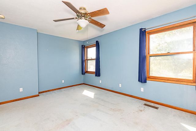 2240 E Hickory Road, Battle Creek, MI 49017