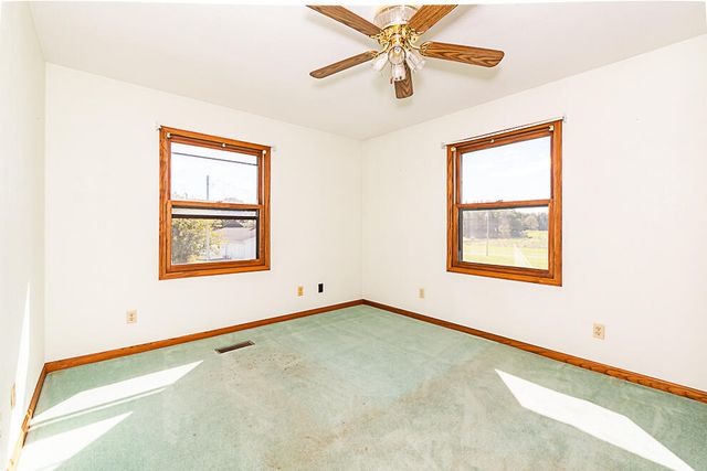 2240 E Hickory Road, Battle Creek, MI 49017