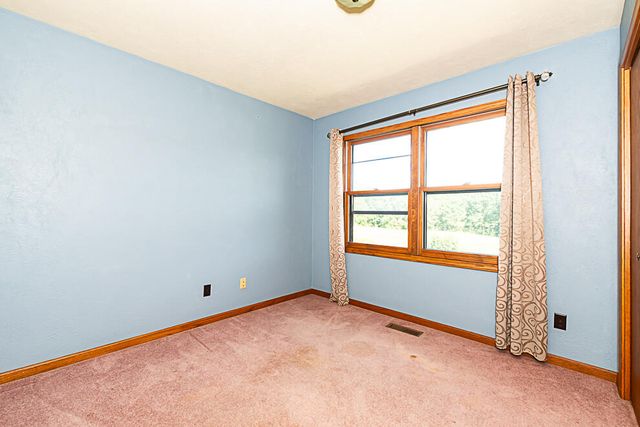 2240 E Hickory Road, Battle Creek, MI 49017