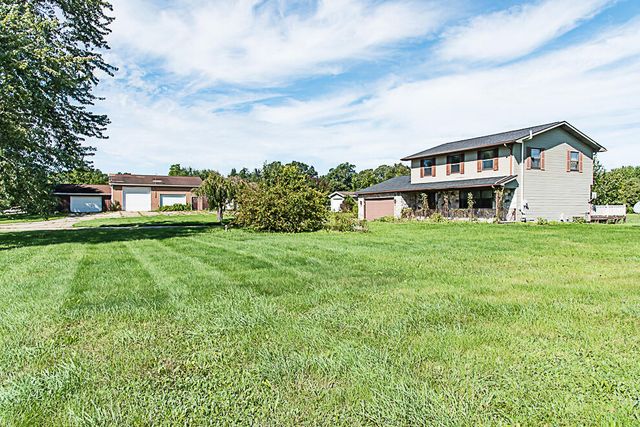 2240 E Hickory Road, Battle Creek, MI 49017