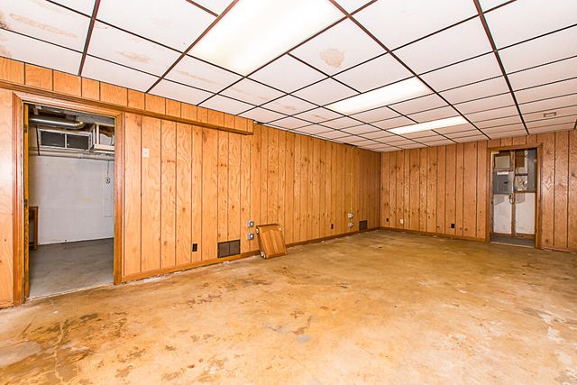 2240 E Hickory Road, Battle Creek, MI 49017
