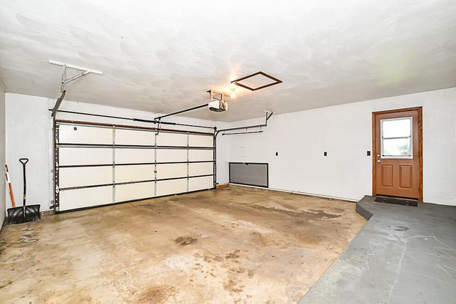 2240 E Hickory Road, Battle Creek, MI 49017
