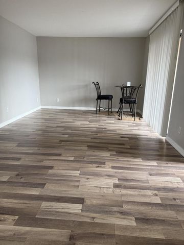 1409 LAKE Avenue 6, Lake Worth Beach, FL 33460