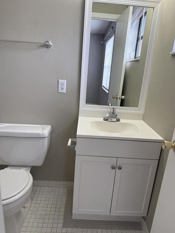 1409 LAKE Avenue 6, Lake Worth Beach, FL 33460