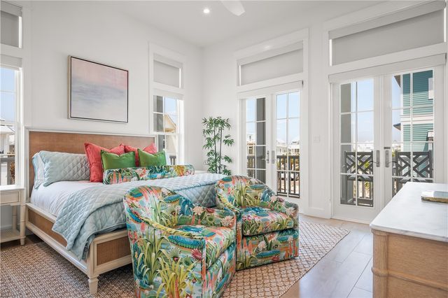 331 Tailwind Dr, Port Aransas, TX 78373