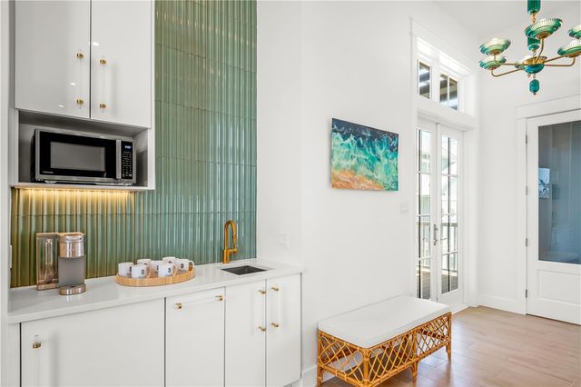 331 Tailwind Dr, Port Aransas, TX 78373