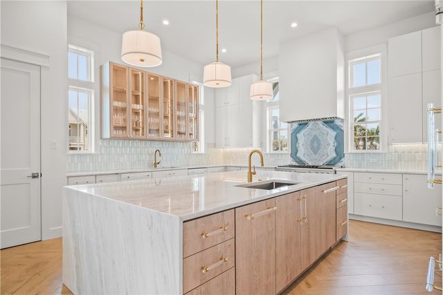 331 Tailwind Dr, Port Aransas, TX 78373