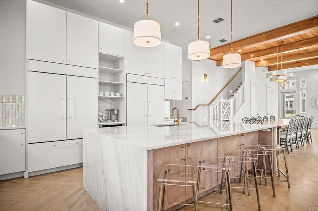 331 Tailwind Dr, Port Aransas, TX 78373