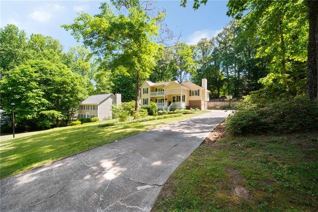 11675 Highland Colony Drive, Roswell, GA 30075
