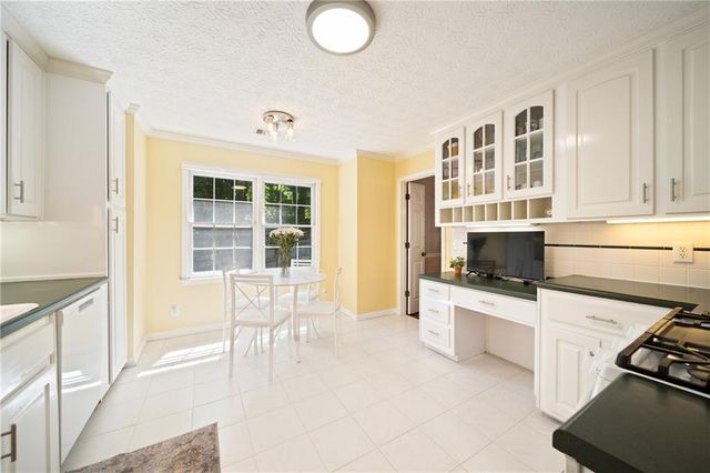 11675 Highland Colony Drive, Roswell, GA 30075