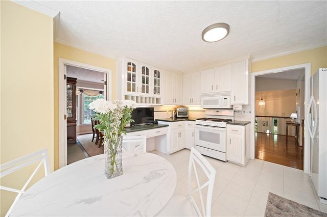 11675 Highland Colony Drive, Roswell, GA 30075