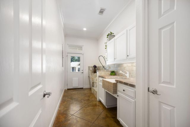 205 Twin Creek Street, Lufkin, TX 75904