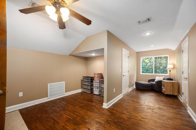 205 Twin Creek Street, Lufkin, TX 75904