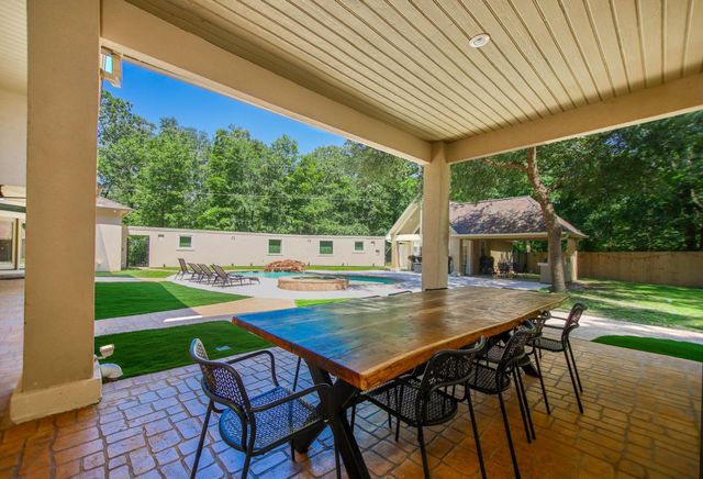 205 Twin Creek Street, Lufkin, TX 75904