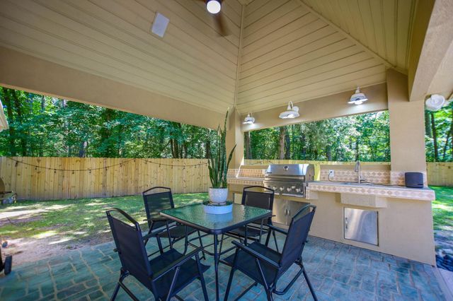 205 Twin Creek Street, Lufkin, TX 75904