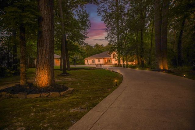 205 Twin Creek Street, Lufkin, TX 75904