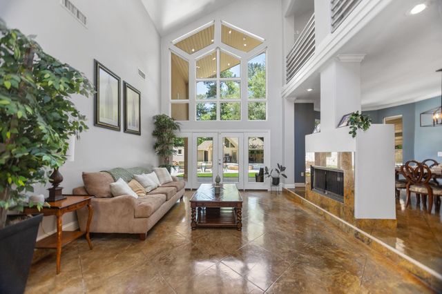 205 Twin Creek Street, Lufkin, TX 75904