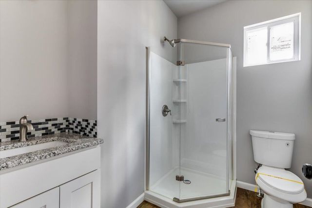 752 N Wakefield Ave, Valley Center, KS 67147