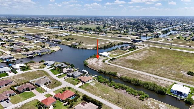 3233 NW 9TH STREET, Cape Coral, FL 33993