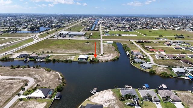 3233 NW 9TH STREET, Cape Coral, FL 33993