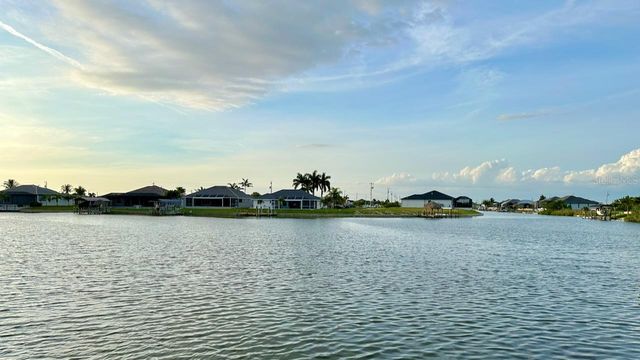 3233 NW 9TH STREET, Cape Coral, FL 33993