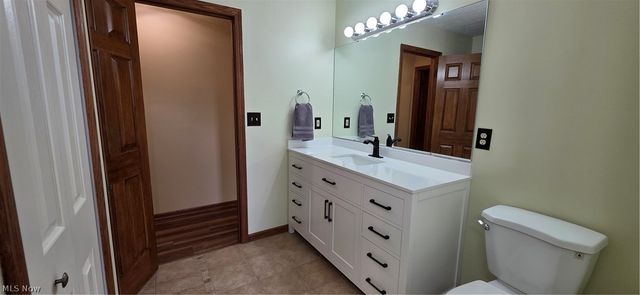 1665 Stony Hill Road, Hinckley, OH 44233