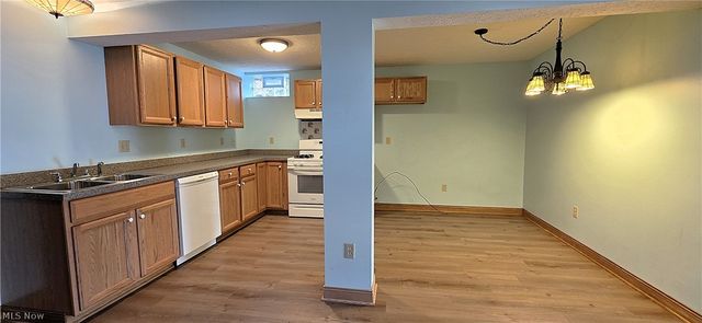 1665 Stony Hill Road, Hinckley, OH 44233