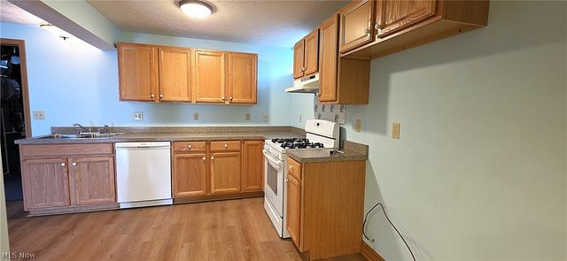 1665 Stony Hill Road, Hinckley, OH 44233