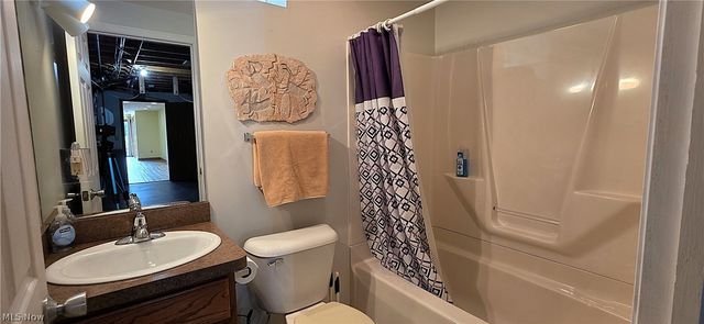 1665 Stony Hill Road, Hinckley, OH 44233