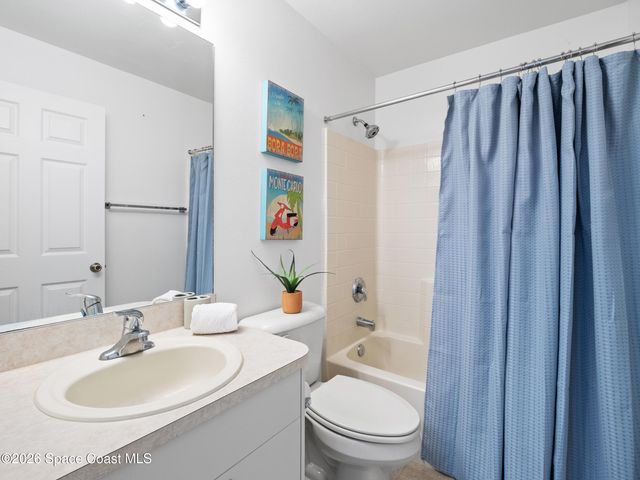 867 Fairhaven Street NE, Palm Bay, FL 32907