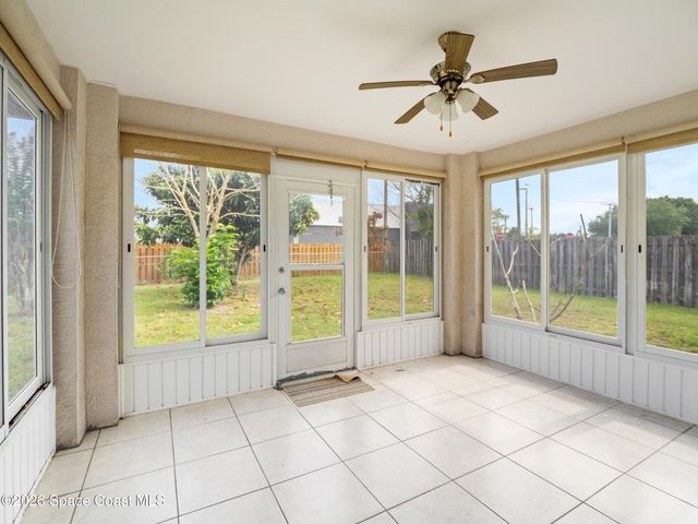 867 Fairhaven Street NE, Palm Bay, FL 32907