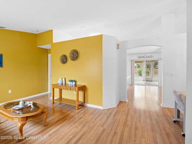 867 Fairhaven Street NE, Palm Bay, FL 32907