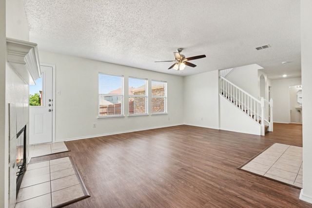 210 Trees Drive, Cedar Hill, TX 75104