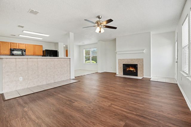 210 Trees Drive, Cedar Hill, TX 75104