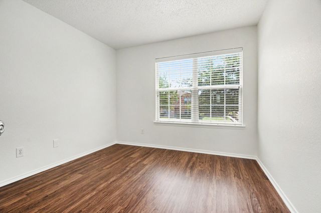 210 Trees Drive, Cedar Hill, TX 75104